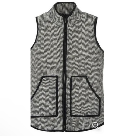 E2 Clothing Boutique Women’s Cotton Herringbone Zip Front Quilted Puffer Vest - Picture 1 of 8